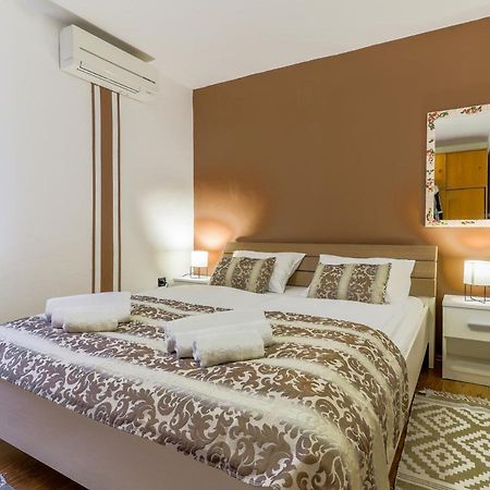 City Center 3 Bedroom Apartment Vrsar Kültér fotó